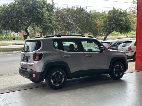 JEEP RENEGADE LONGITUDE 1.8 AUT FLEX 2021 - Imagem 3