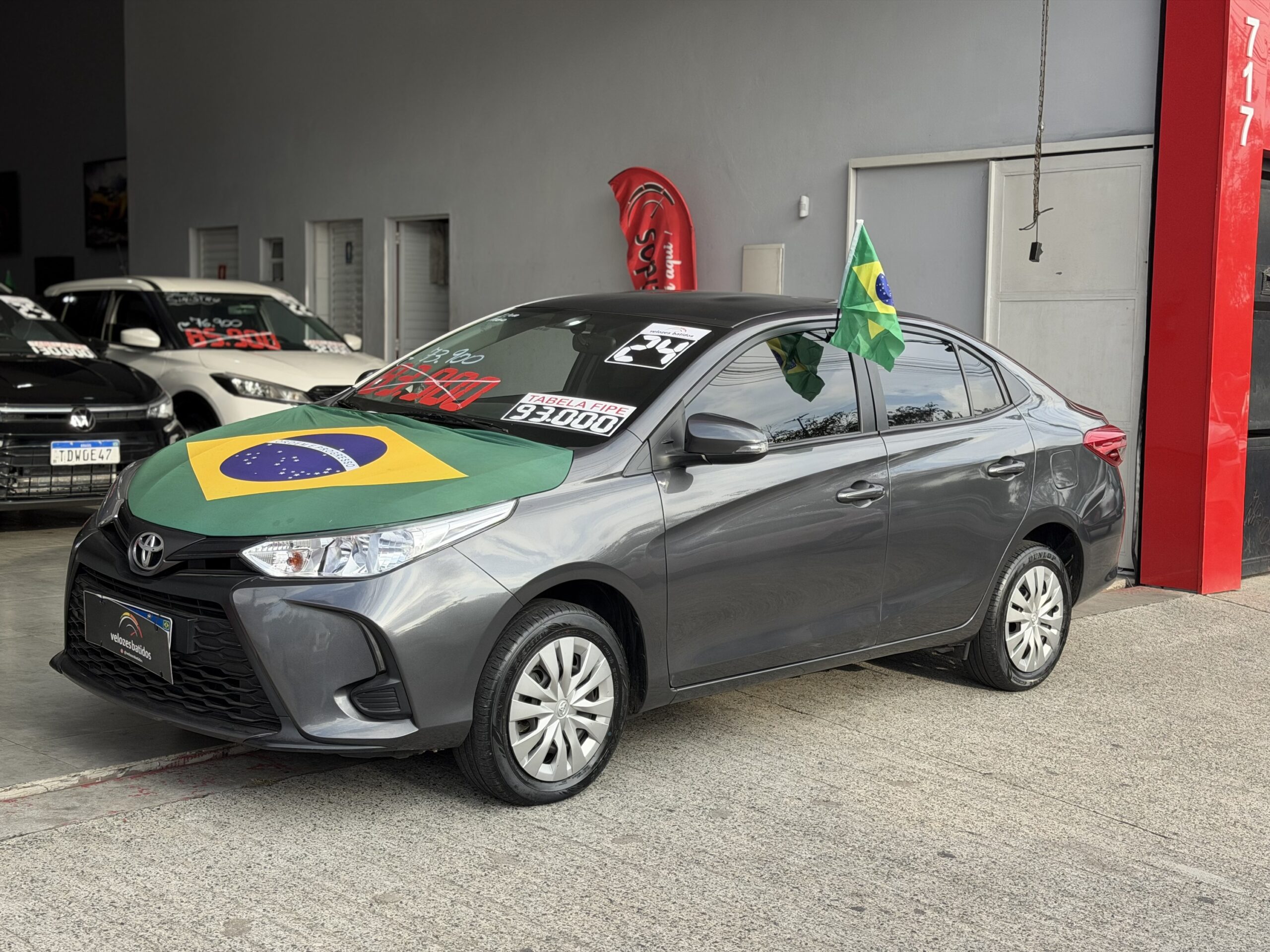 TOYOTA YARIS XL SEDAN 1.5 AUT FLEX 2024 | Velozes Batidos - loja